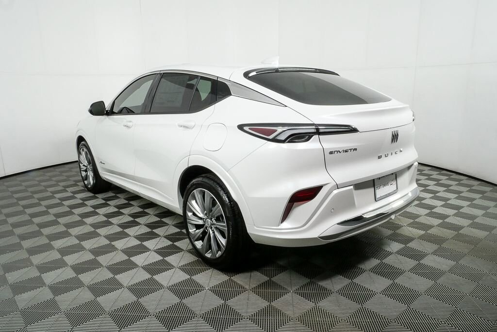 New 2026 Buick Envista Avenir SUV