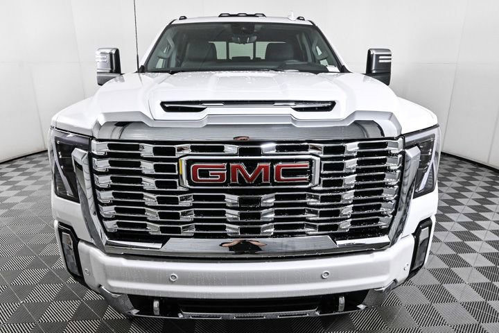 2025 Gmc Sierra 2500 HD Denali photo 2