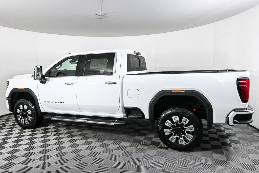 New 2026 GMC Sierra 2500 HD Denali Truck Crew Cab
