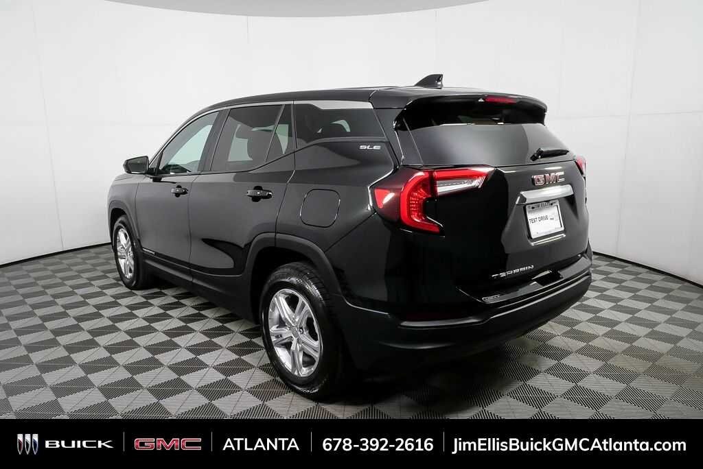 Used 2024 GMC Terrain SLE FWD