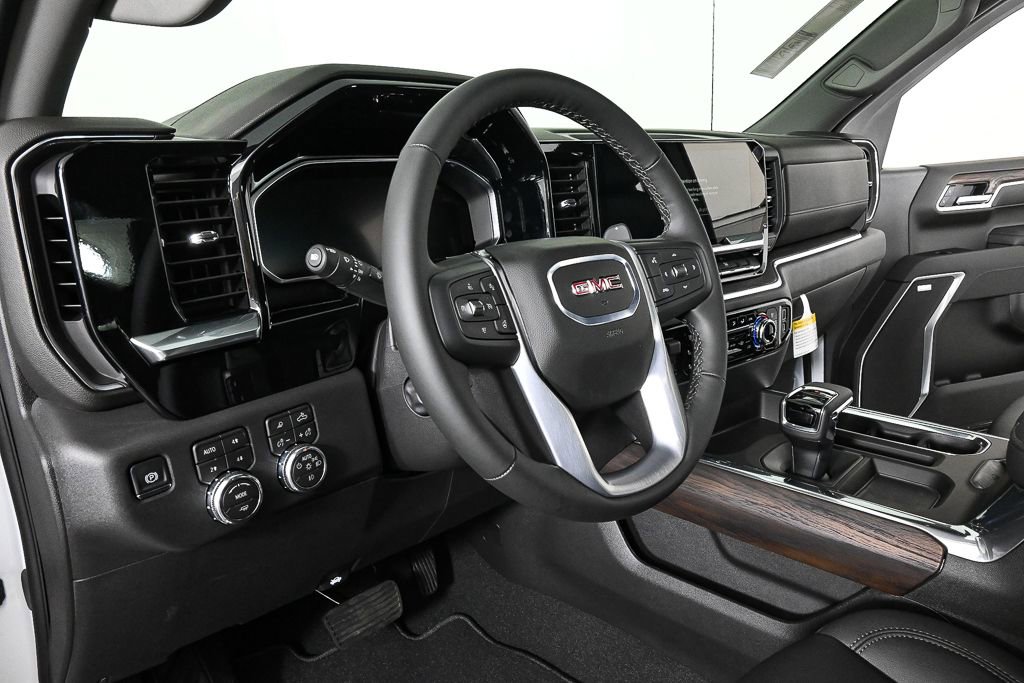 2026 Gmc Sierra 1500 SLT photo 3