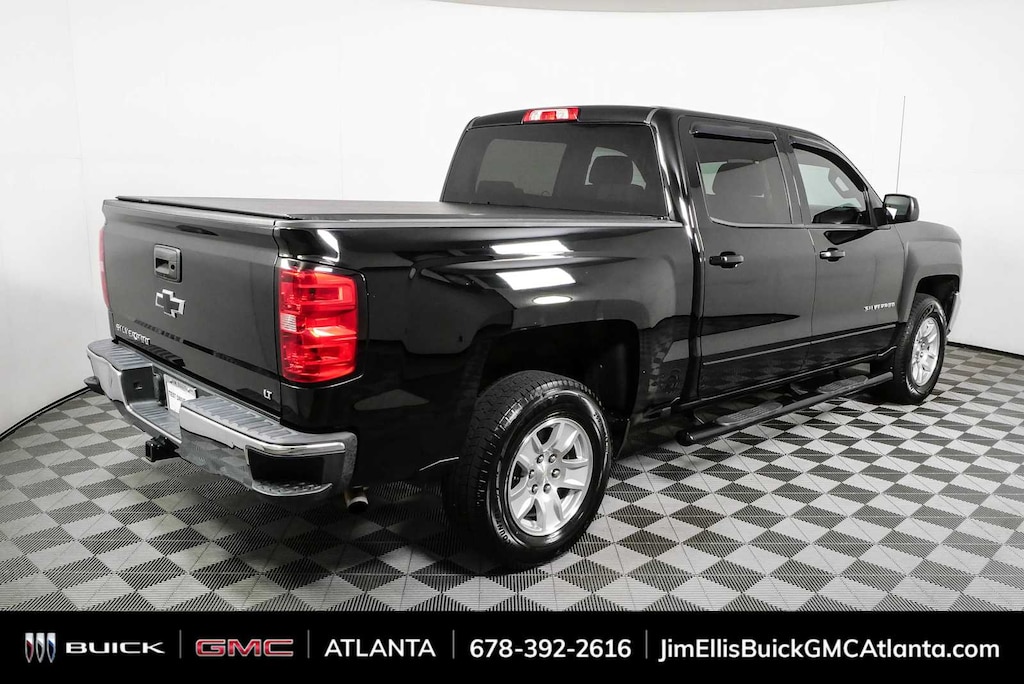 Used 2018 Chevrolet Silverado 1500 LT 2WD Crew Cab 143.5 2WD Crew Cab 143.5