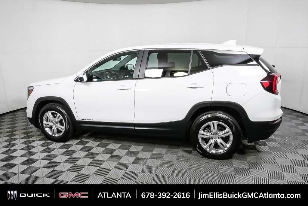 Used 2024 GMC Terrain SLE SUV