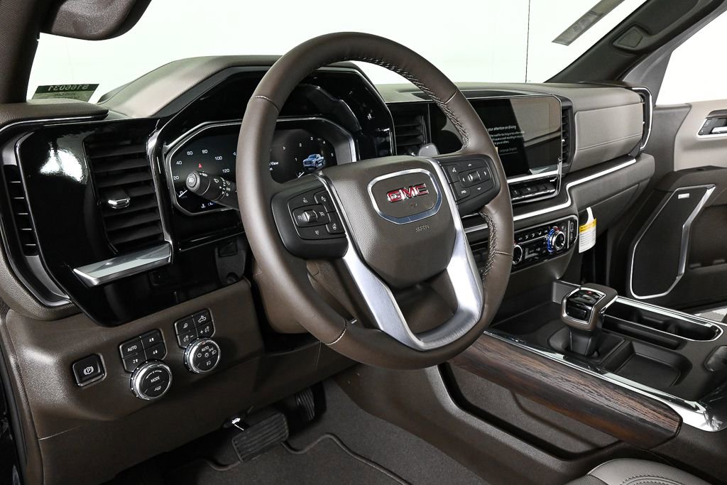 2026 Gmc Sierra 1500 SLT photo 3