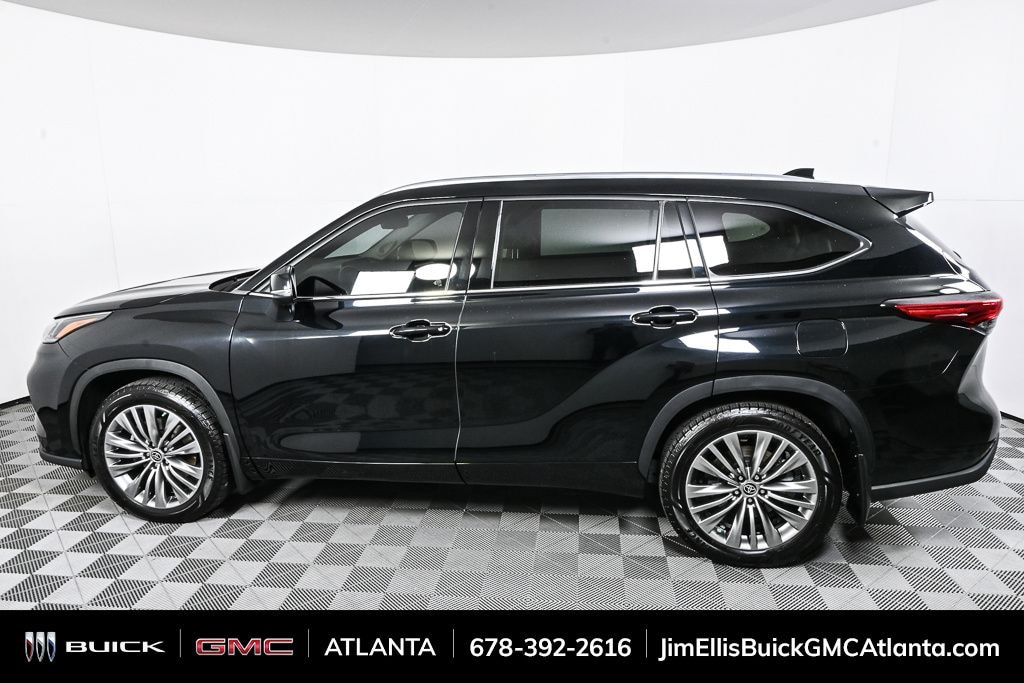 Used 2021 Toyota Highlander Platinum Sport Utility