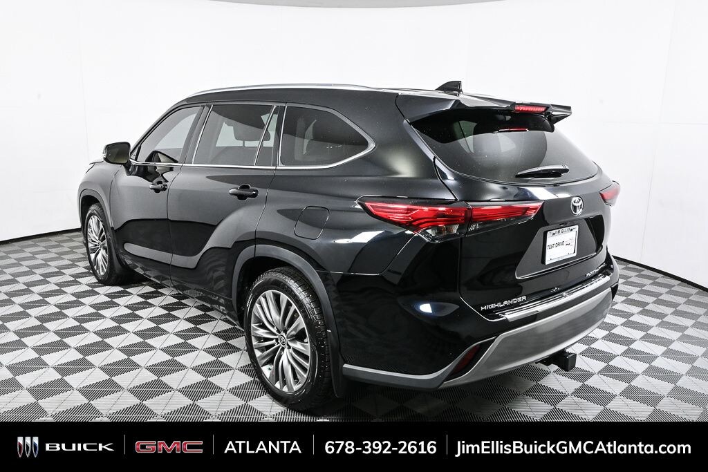 Used 2021 Toyota Highlander Platinum Sport Utility