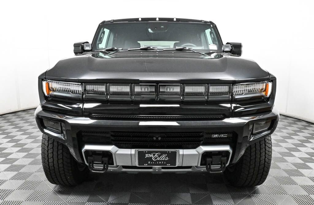 2025 Gmc Hummer EV photo 2