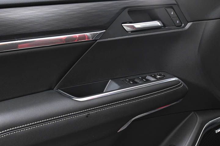 2025 Gmc Acadia Elevation photo 4