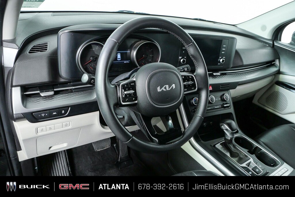 Used 2022 Kia Carnival LXS Van