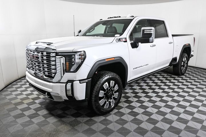 2025 Gmc Sierra 2500 HD Denali photo 3