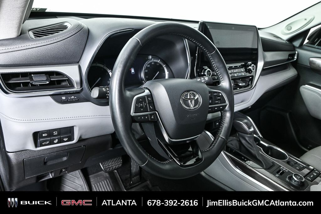 Used 2021 Toyota Highlander Platinum Sport Utility