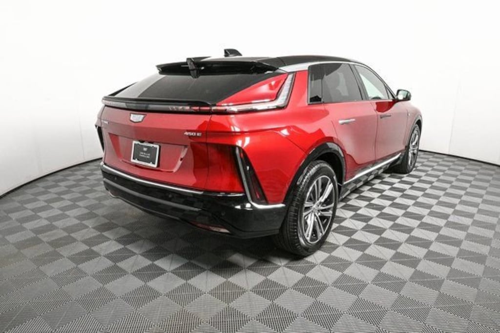 New 2026 CADILLAC LYRIQ Luxury SUV