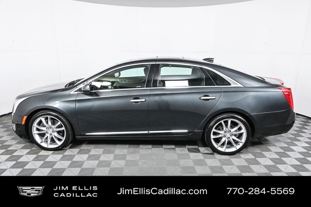 Used 2017 CADILLAC XTS Premium Sedan