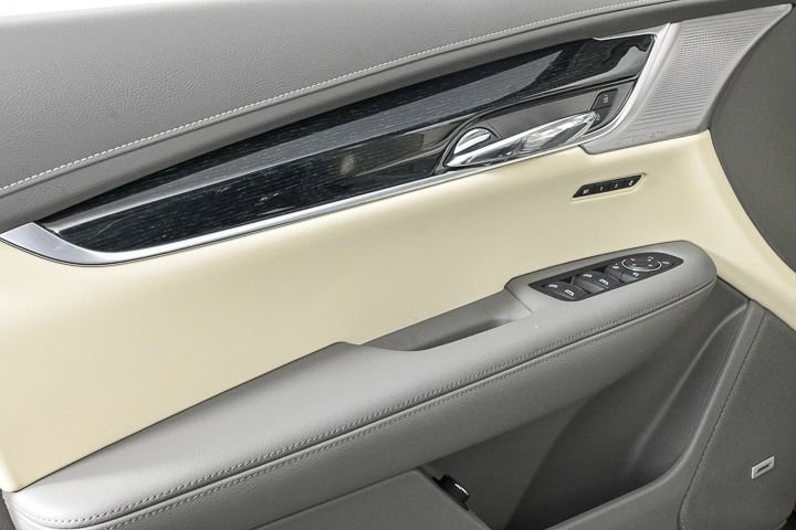 2025 Cadillac XT6 Premium Luxury photo 4