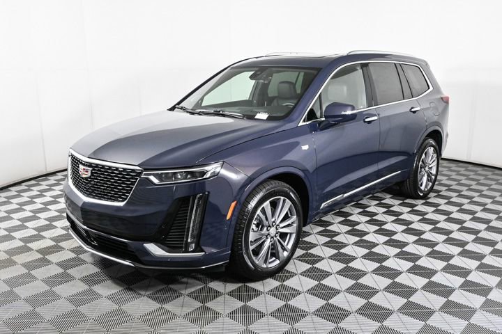2025 Cadillac XT6 Premium Luxury photo 3