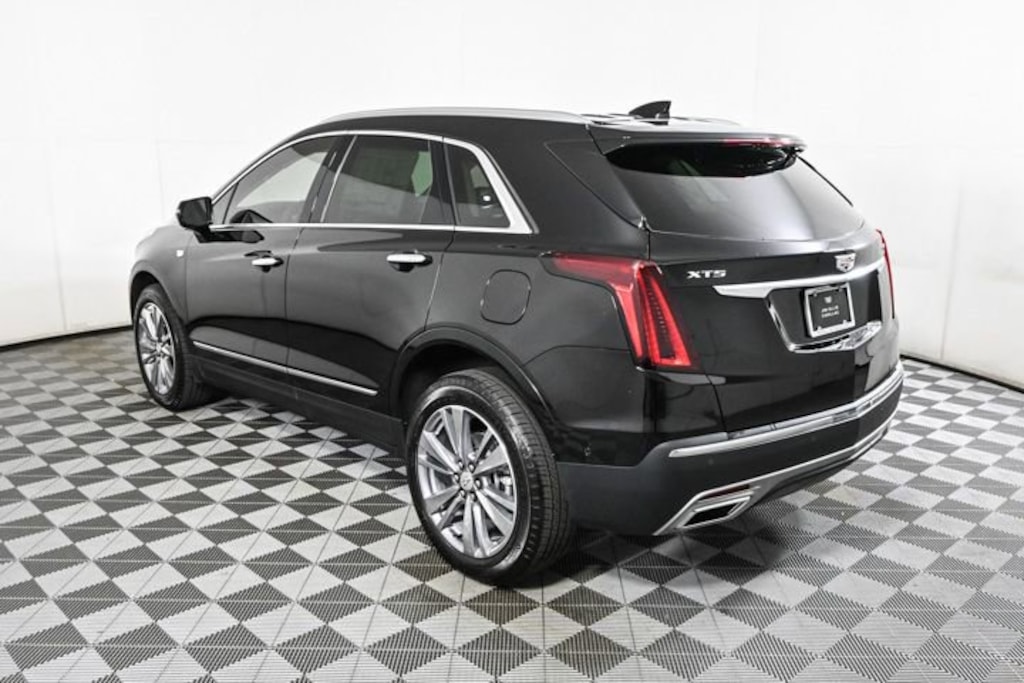New 2025 CADILLAC XT5 Premium Luxury SUV