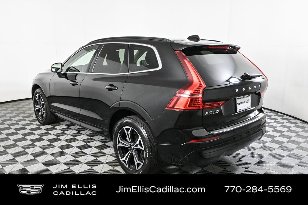 Used 2022 Volvo XC60 Momentum Utility