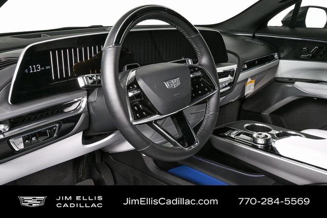 2024 Cadillac Lyriq Luxury photo 4