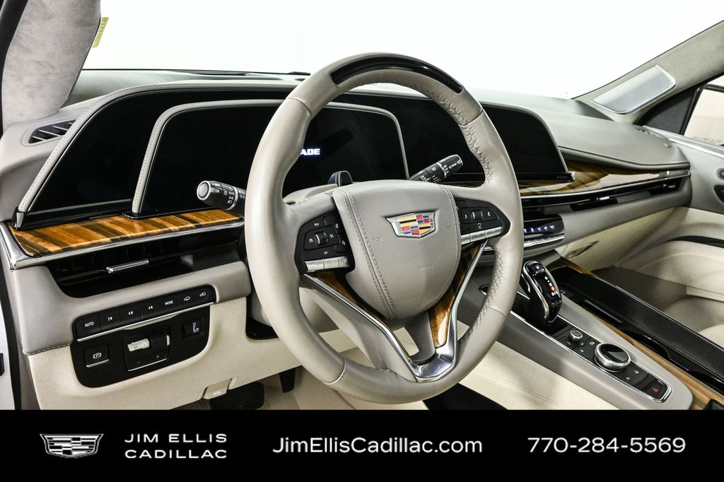 2024 Cadillac Escalade ESV Sport Platinum photo 4