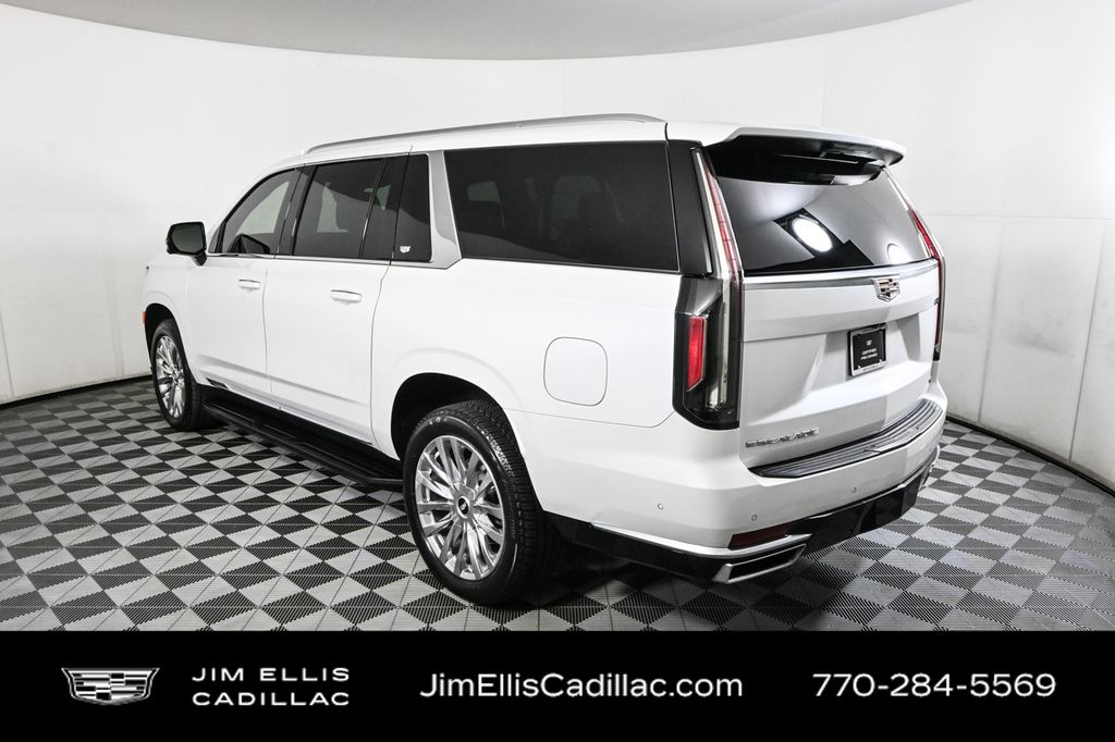 2023 Cadillac Escalade ESV Premium Luxury photo 2