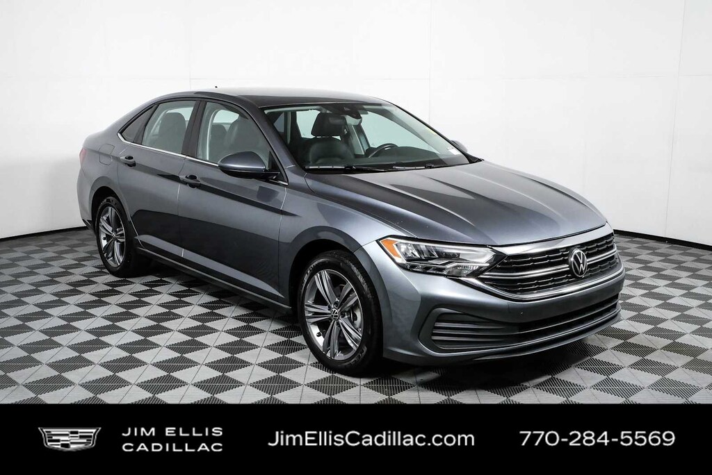 Used 2024 Volkswagen Jetta SE Auto
