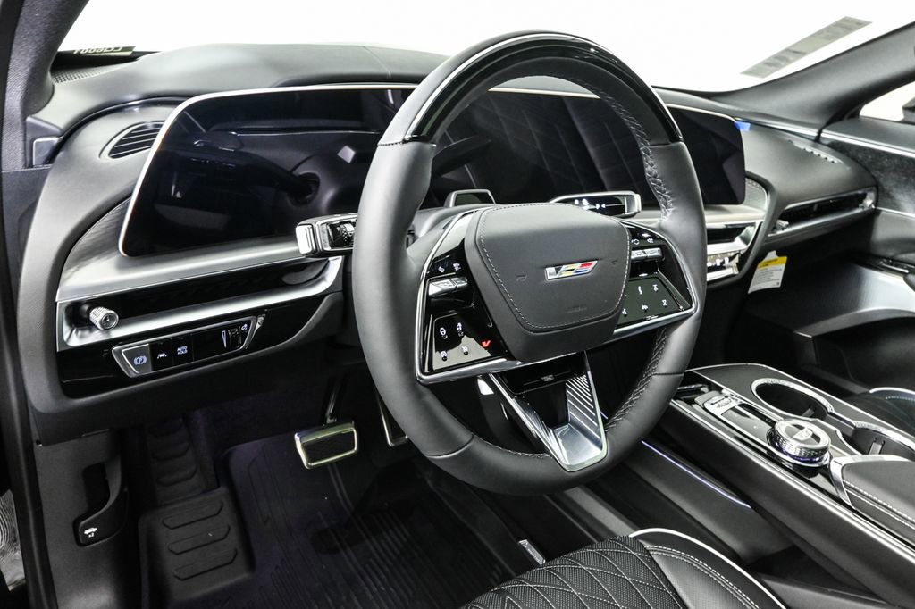 2026 Cadillac Lyriq photo 4