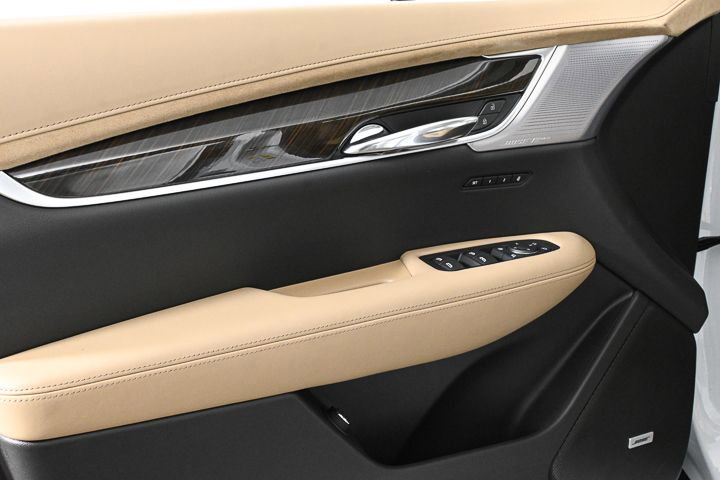 2025 Cadillac XT6 Sport photo 4