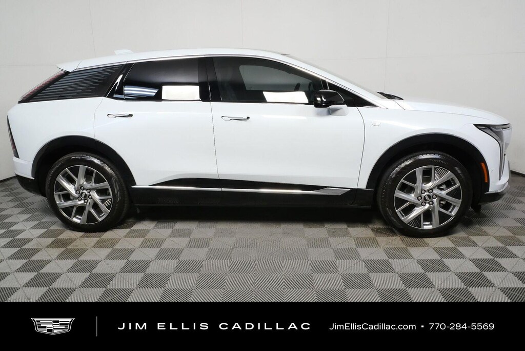 New 2027 CADILLAC OPTIQ Luxury SUV
