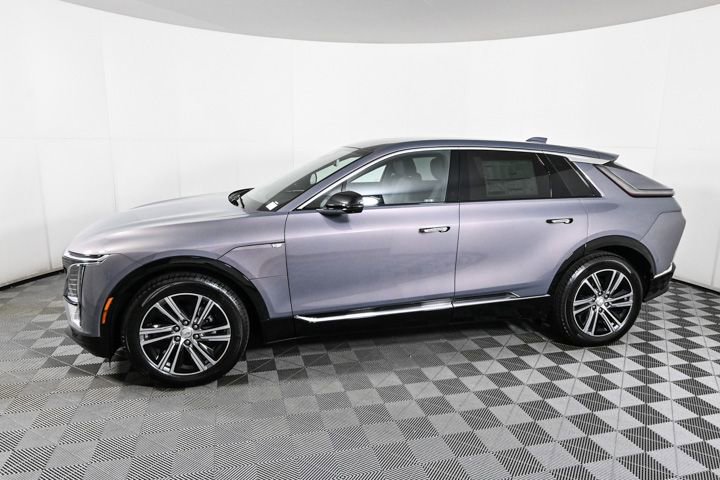 2025 Cadillac Lyriq Luxury photo 4