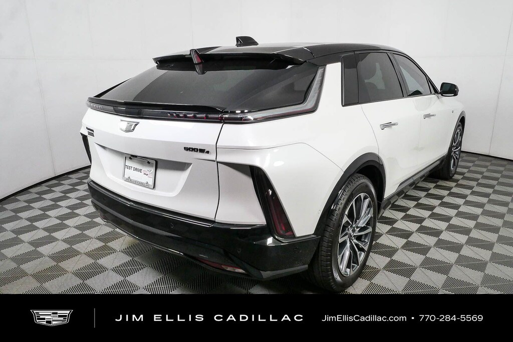Used 2024 CADILLAC Lyriq Luxury SUV