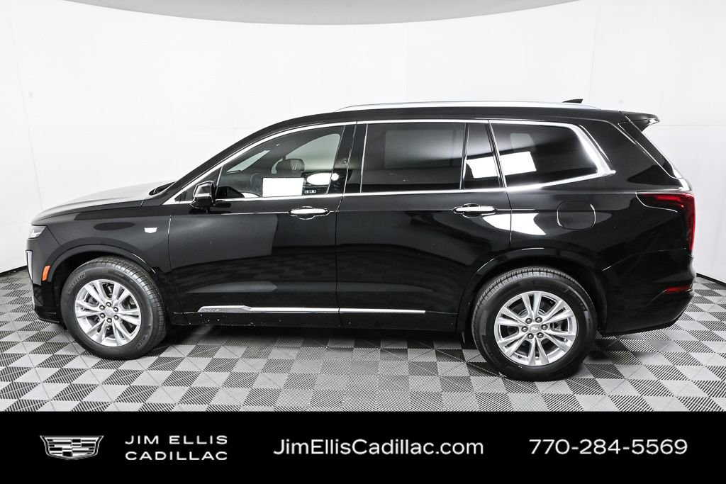 2023 Cadillac XT6 Luxury photo 2