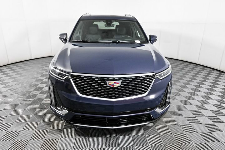 2025 Cadillac XT6 Premium Luxury photo 2
