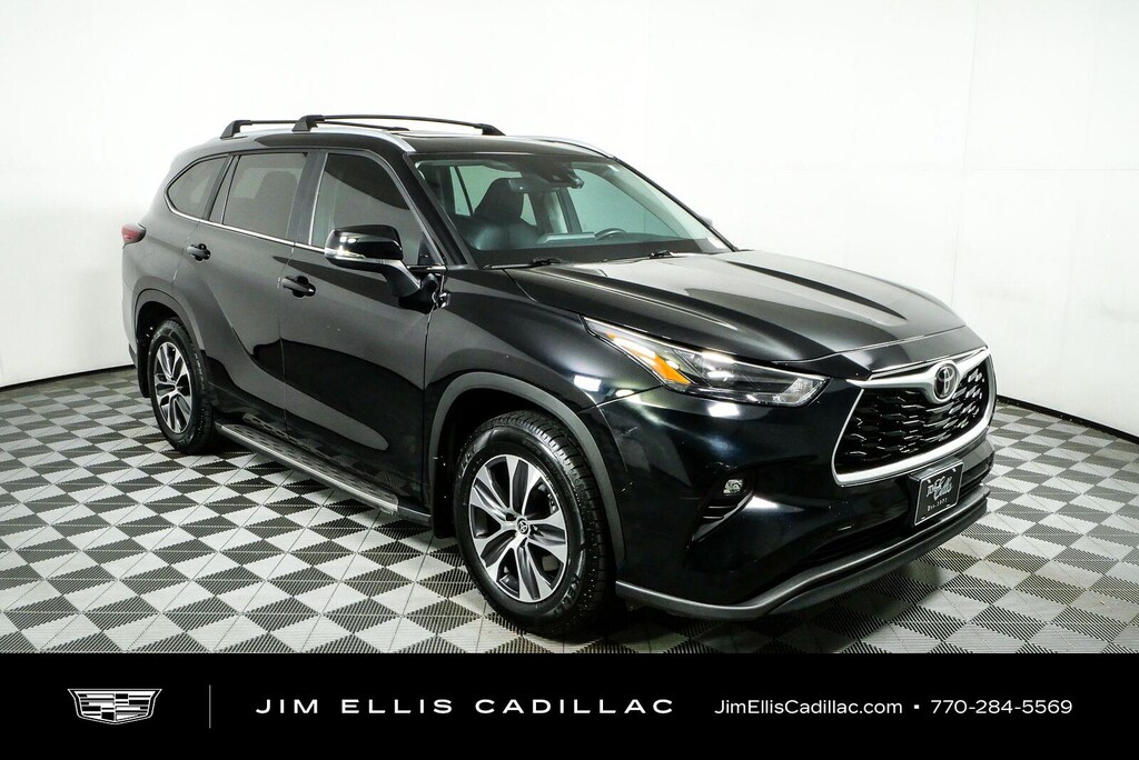 Used 2024 Toyota Highlander XLE SUV