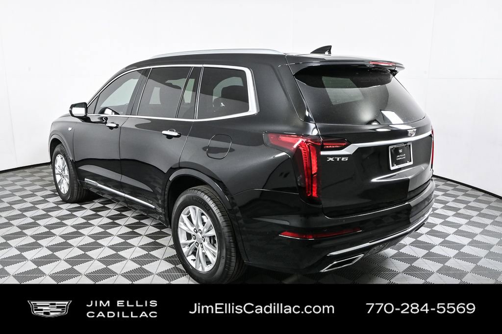2023 Cadillac XT6 Luxury photo 3
