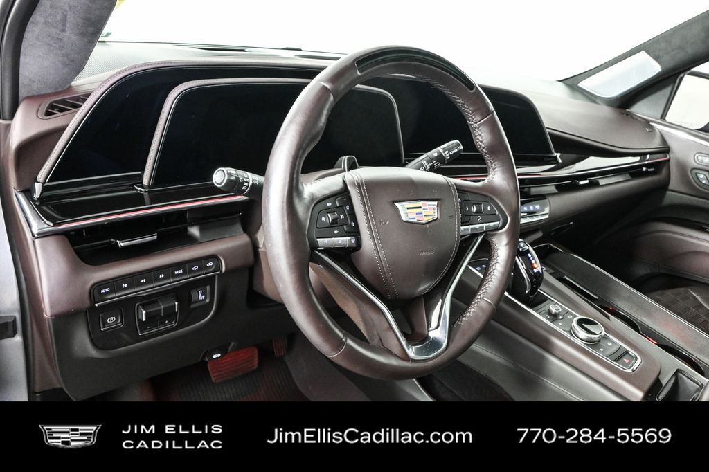 2023 Cadillac Escalade ESV Sport Platinum photo 4