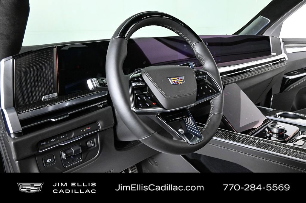 2025 Cadillac Escalade V-Series photo 4