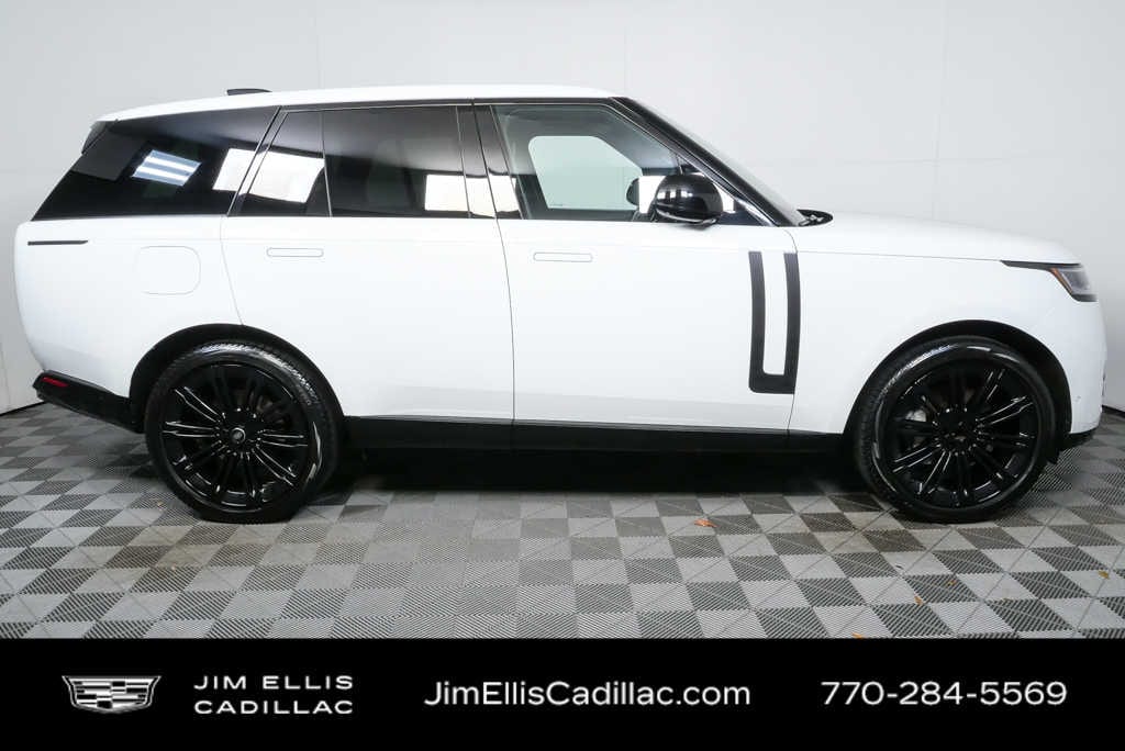 Used 2024 Land Rover Range Rover SE P400 SWB