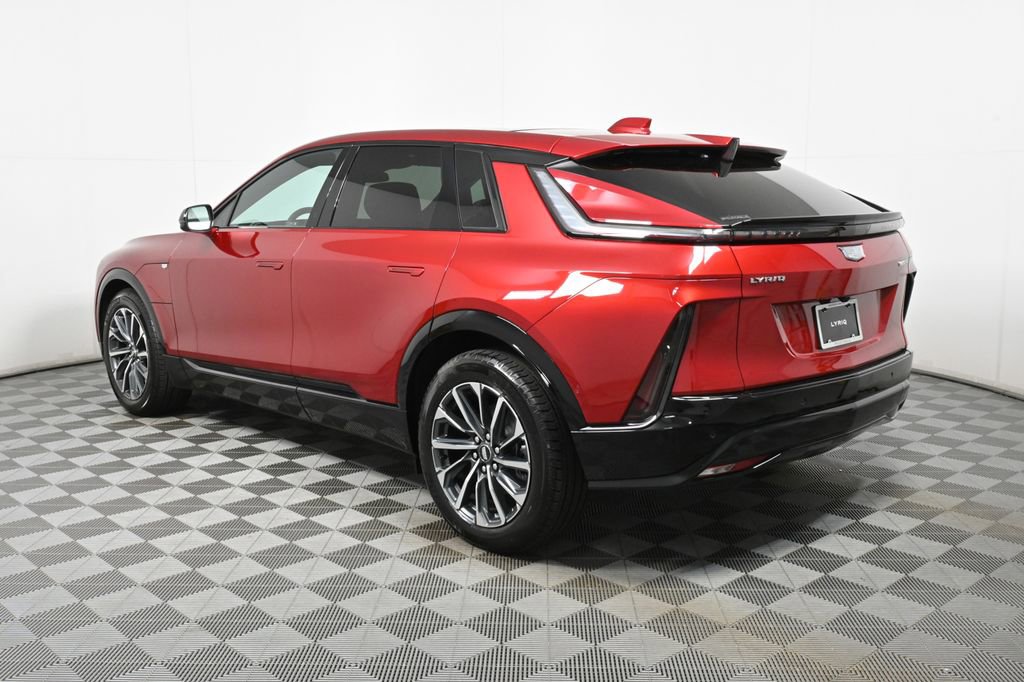 2025 Cadillac Lyriq Sport photo 3