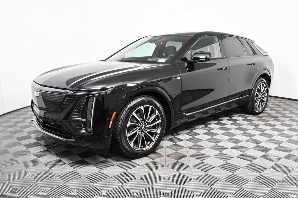 2026 Cadillac LYRIQ Sport's photo