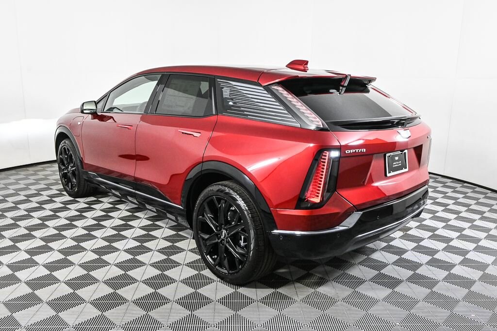 New 2025 CADILLAC OPTIQ Sport w/1SF SUV