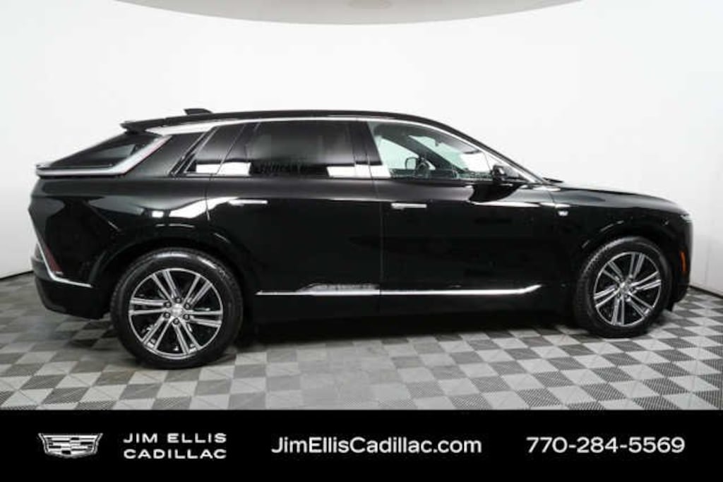 New 2026 CADILLAC LYRIQ Luxury SUV