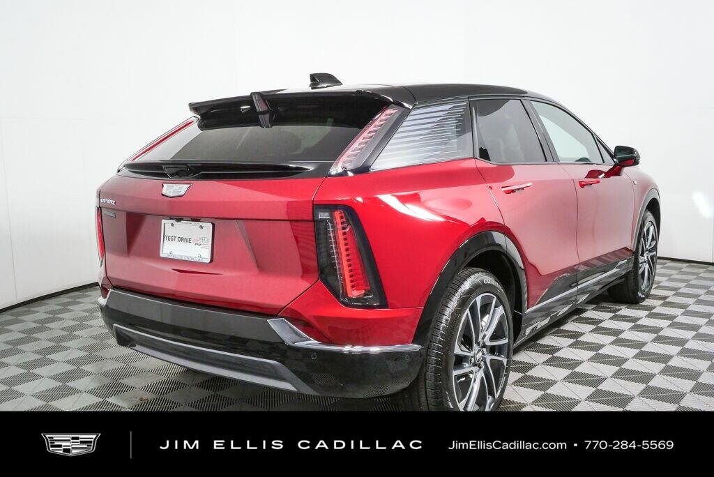 New 2027 CADILLAC OPTIQ Premium Sport SUV