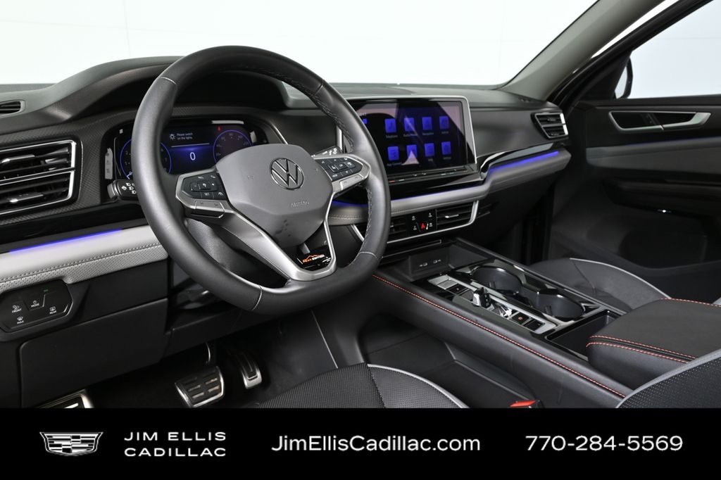 Used 2024 Volkswagen Atlas 2.0T Peak Edition SE w/Technology Sport Utility