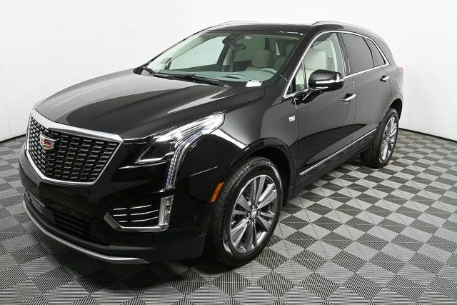 2025 Cadillac XT5 Premium Luxury photo 3