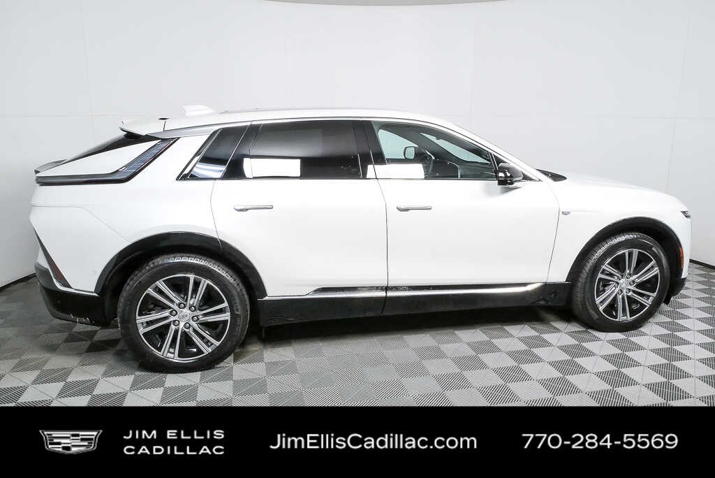 Certified 2025 CADILLAC Lyriq Luxury SUV