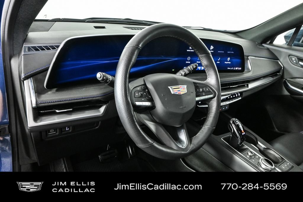 2024 Cadillac XT4 Sport photo 4