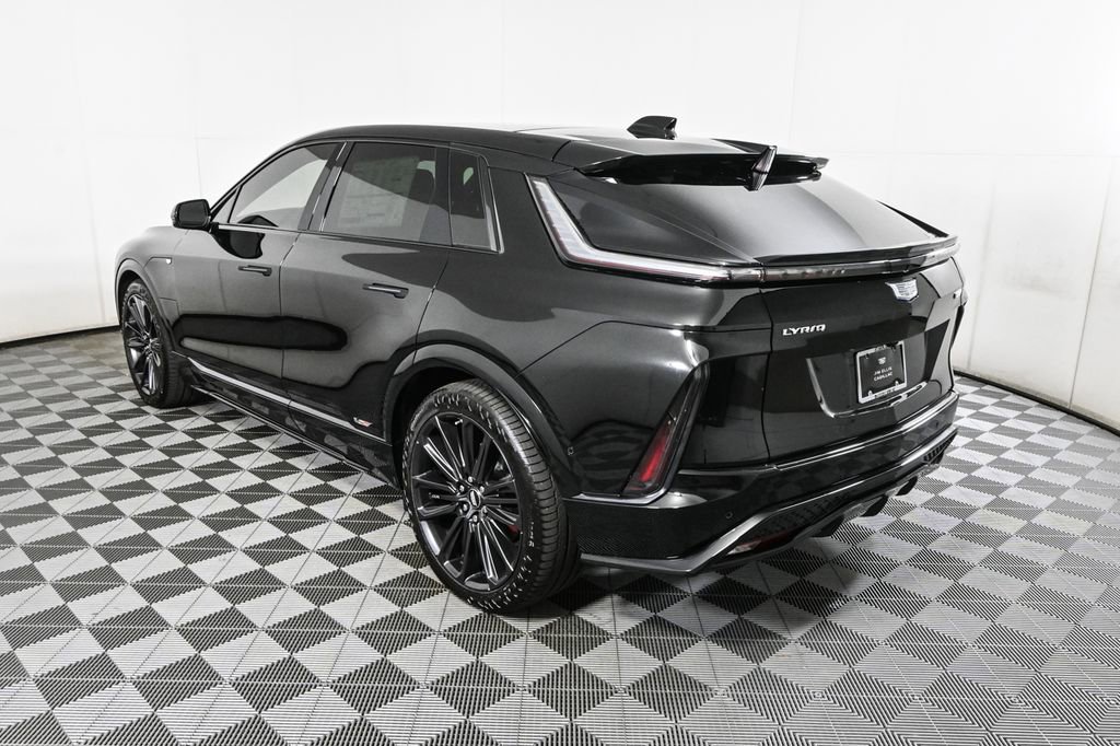 2026 Cadillac Lyriq photo 3