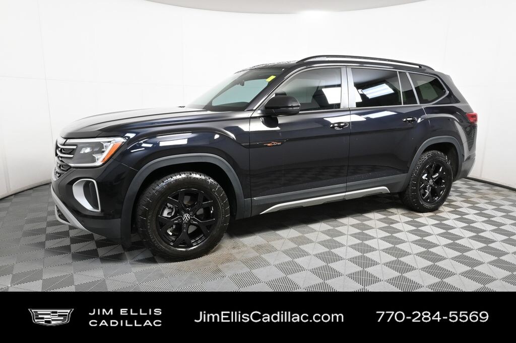 Used 2024 Volkswagen Atlas 2.0T Peak Edition SE w/Technology Sport Utility