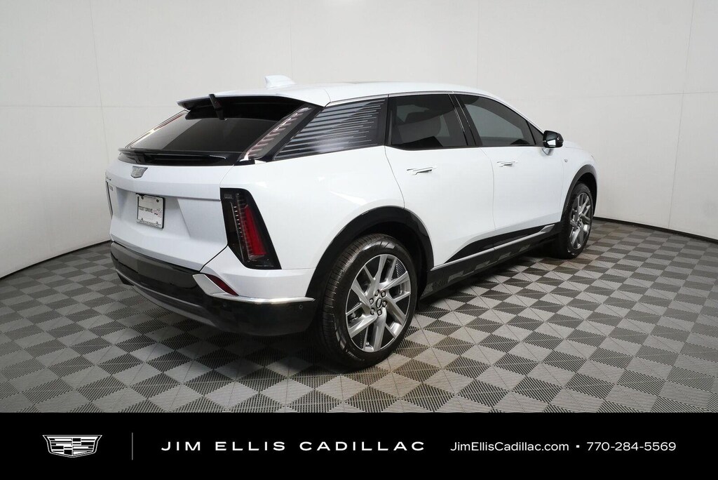 New 2027 CADILLAC OPTIQ Luxury SUV