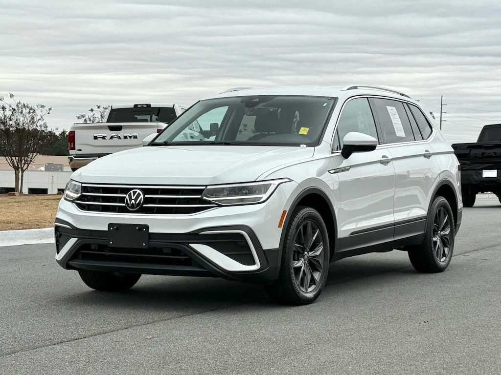 Certified 2023 Volkswagen Tiguan SE 2.0T FWD